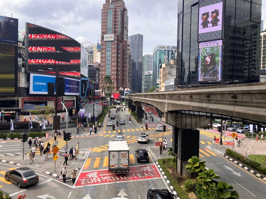 Kuala Lumpur: Fremad, opad - koste hvad det vil