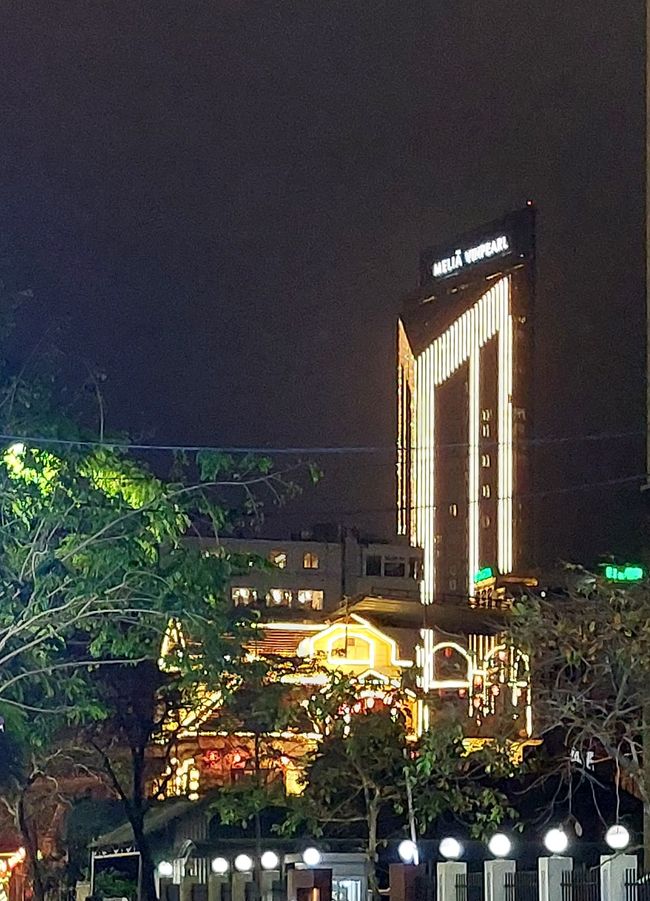 Hue bei Nacht