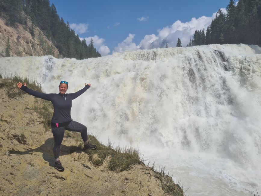 Canmore (Yoho) - Bears and Waterfalls