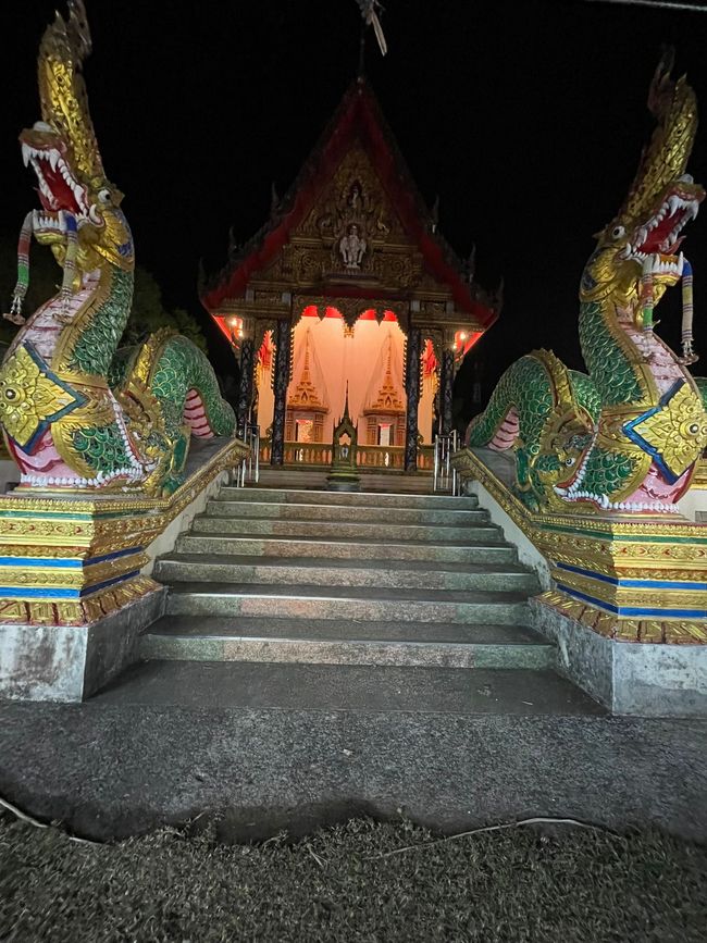 Temple in Salak Phet