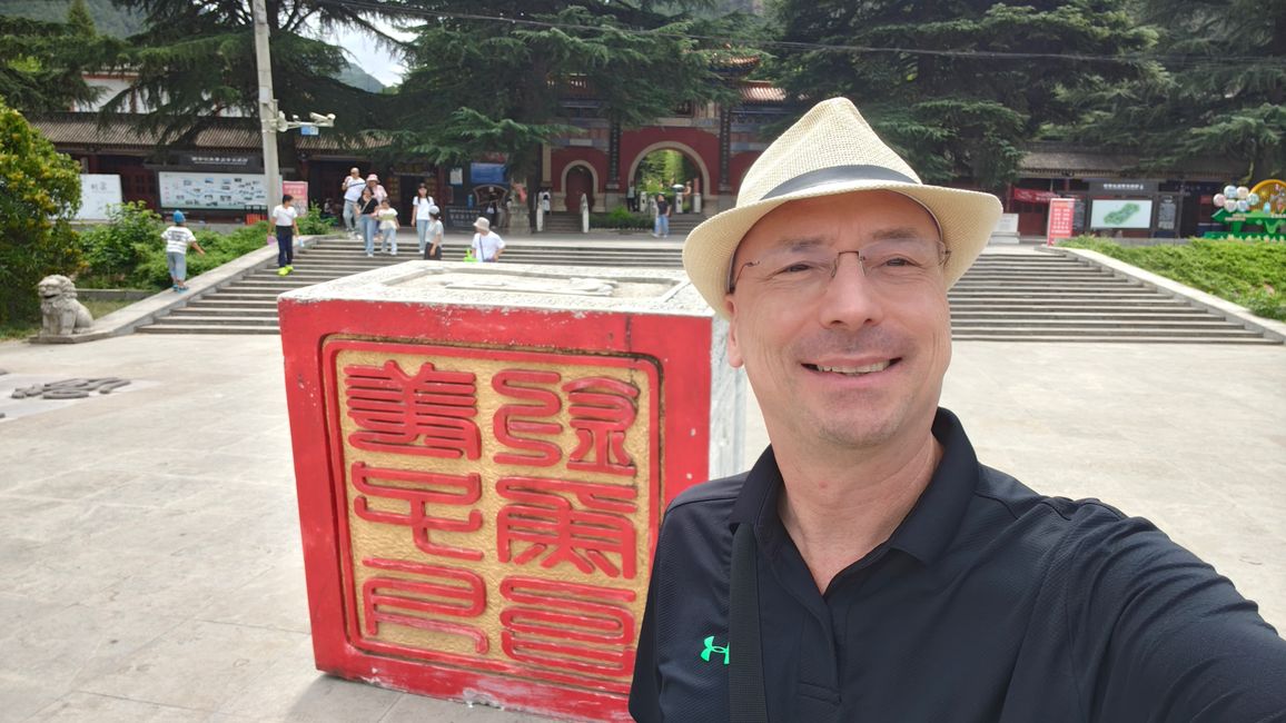 All'ingresso della valle di Jiang Ziya