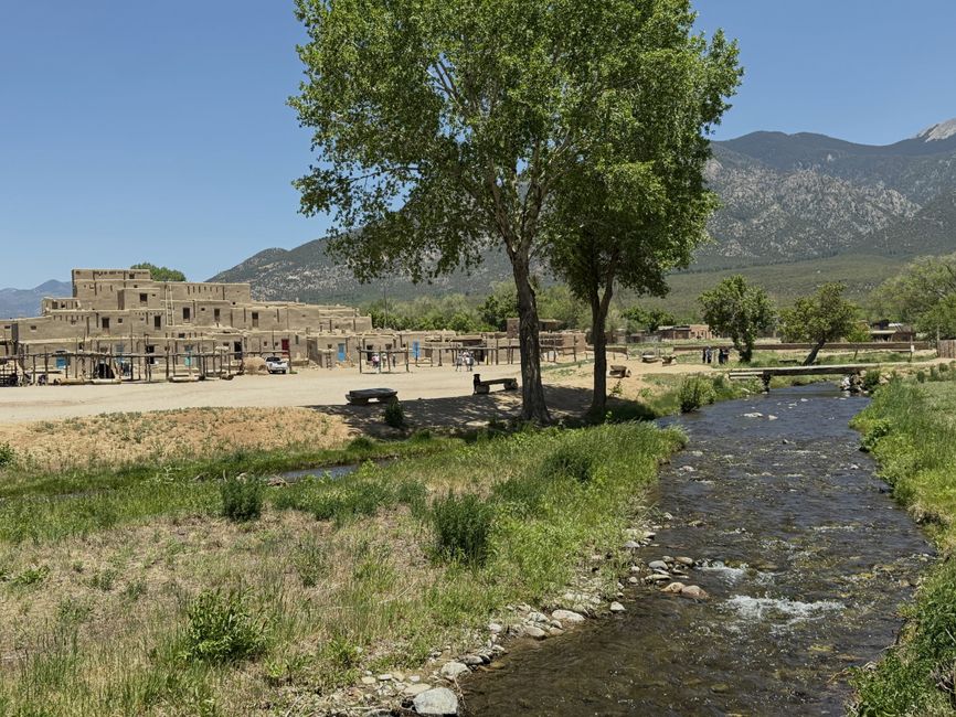 Nordhaus und Rio Pueblo de Taos