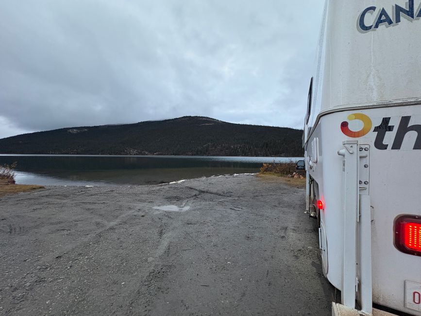 Day 5 - 🚐 Pothole Slalom, Moose Menus, and Off-Road Adventures – our day on the Canol Road