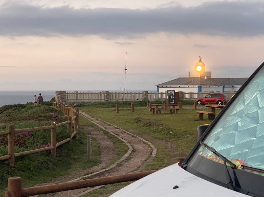 We love lighthouses - here is the Faro de Busto