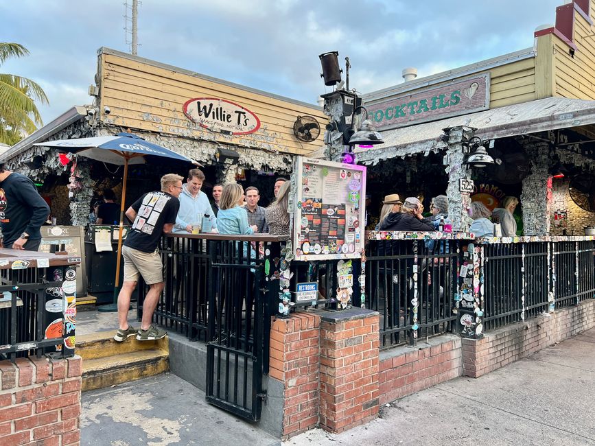 Tag 396 - Southernmost point & Duval Street by Golf Cart