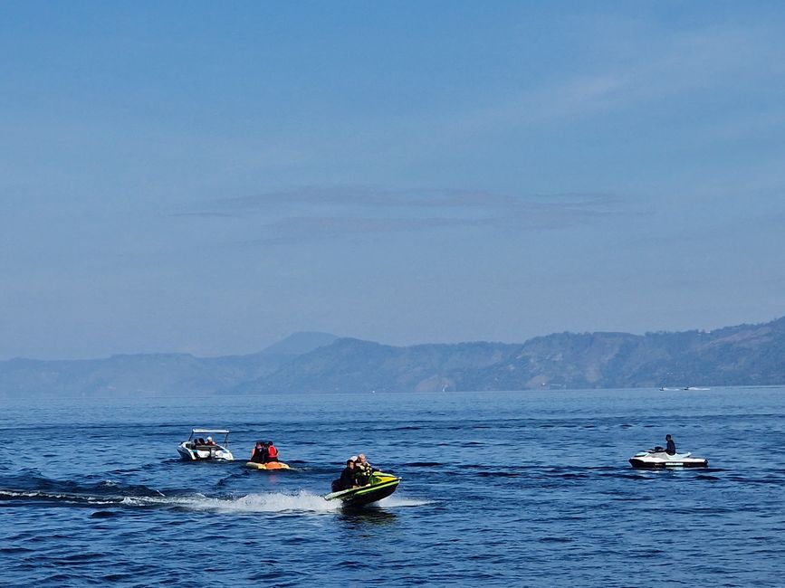 Horas, Danau Toba und ein Wiedersehen nach 34 Jahren