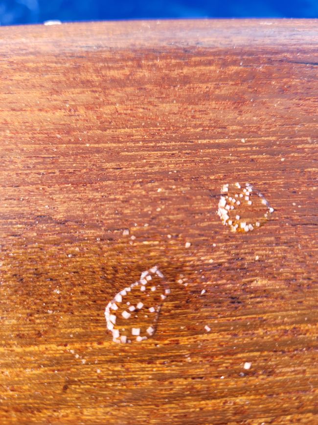 Faszinierend wie schnell das Meerwasser auskristallisiert