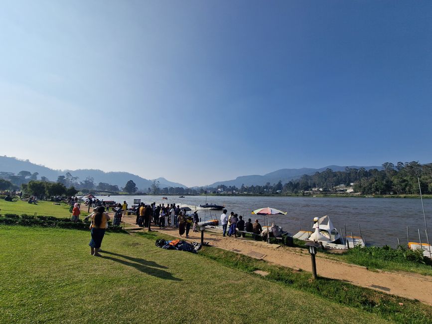 Parque de diversiones junto al lago en Nuwara Eliya