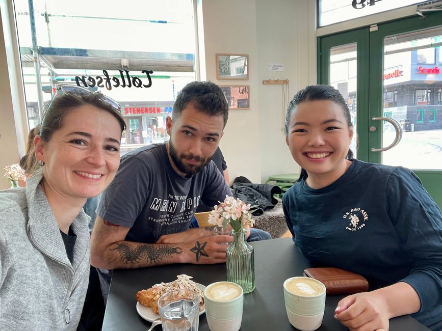 Café Tøllefse mit Davey und Sawa
