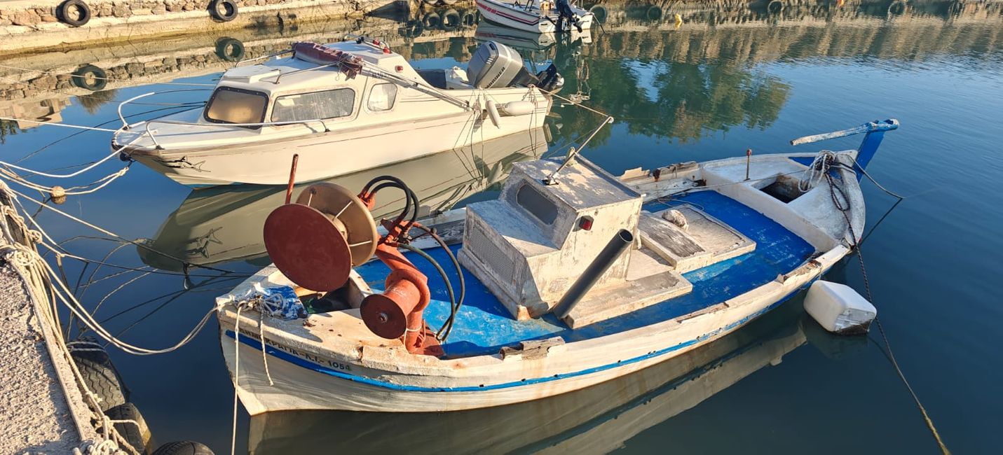 Hafen von Makry Gialos