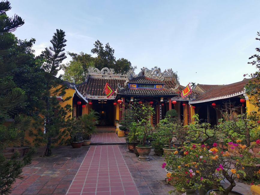 In esplorazione e shopping a Hoi An