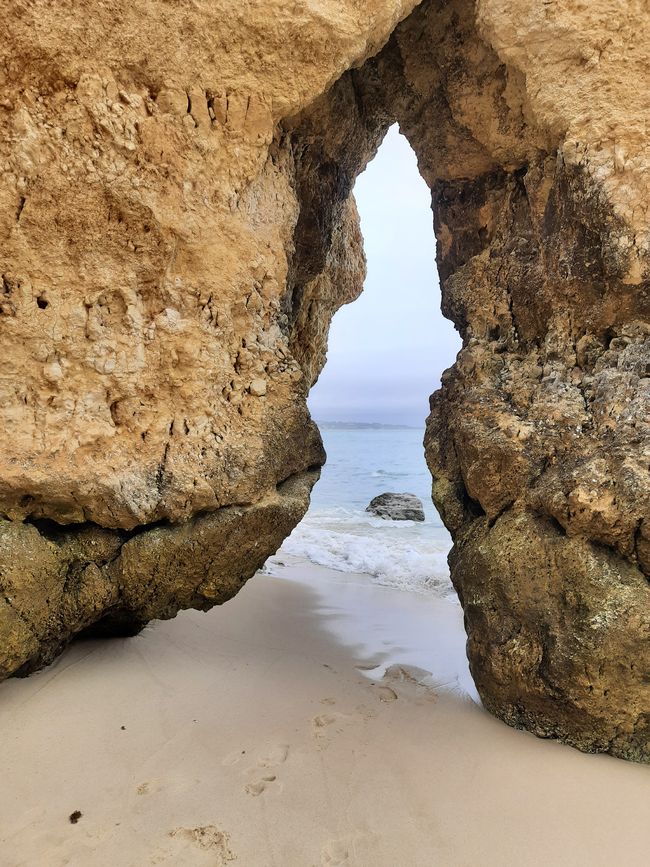 Lagos - Cuevas, playas y arte urbano