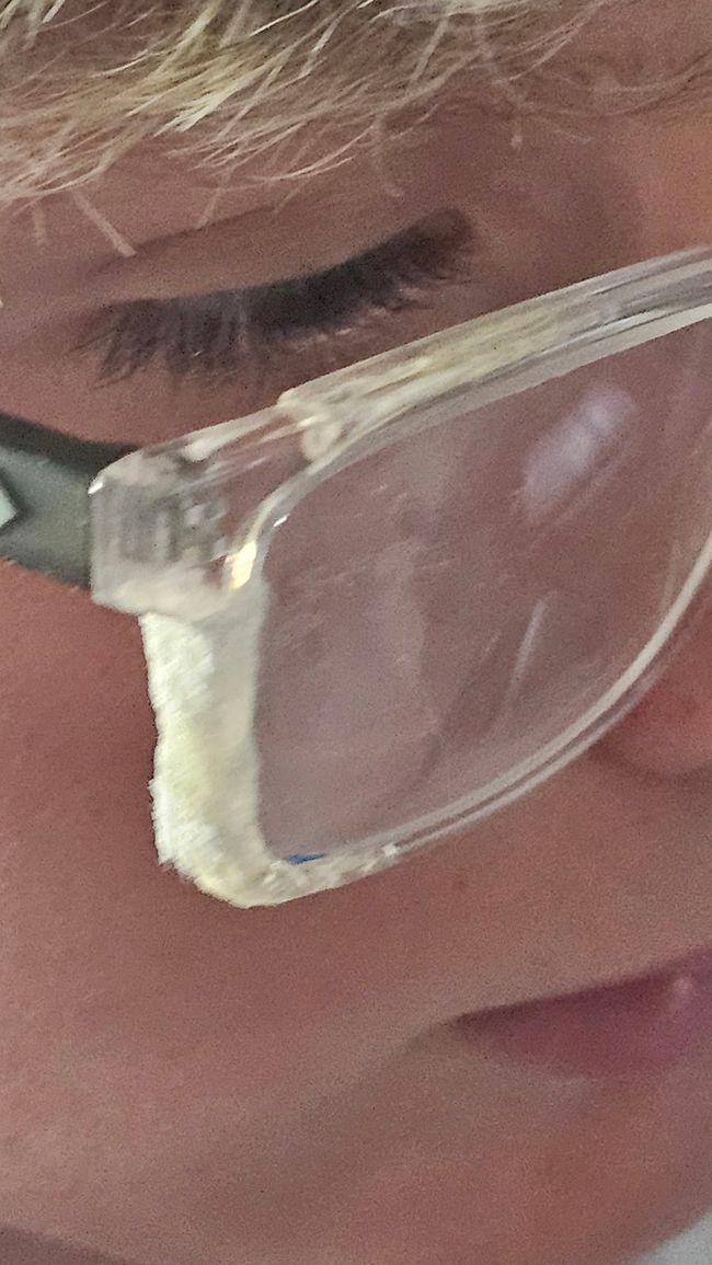Brille zum 3. mal geklebt