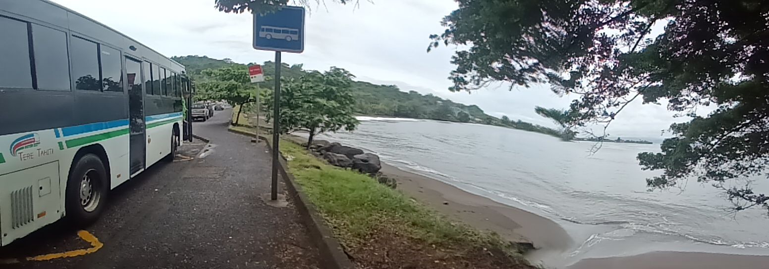 Die Haltestelle am Plage Lafayette