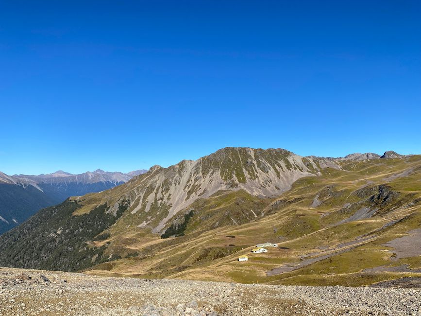 从小屋徒步旅行到山脊徒步旅行