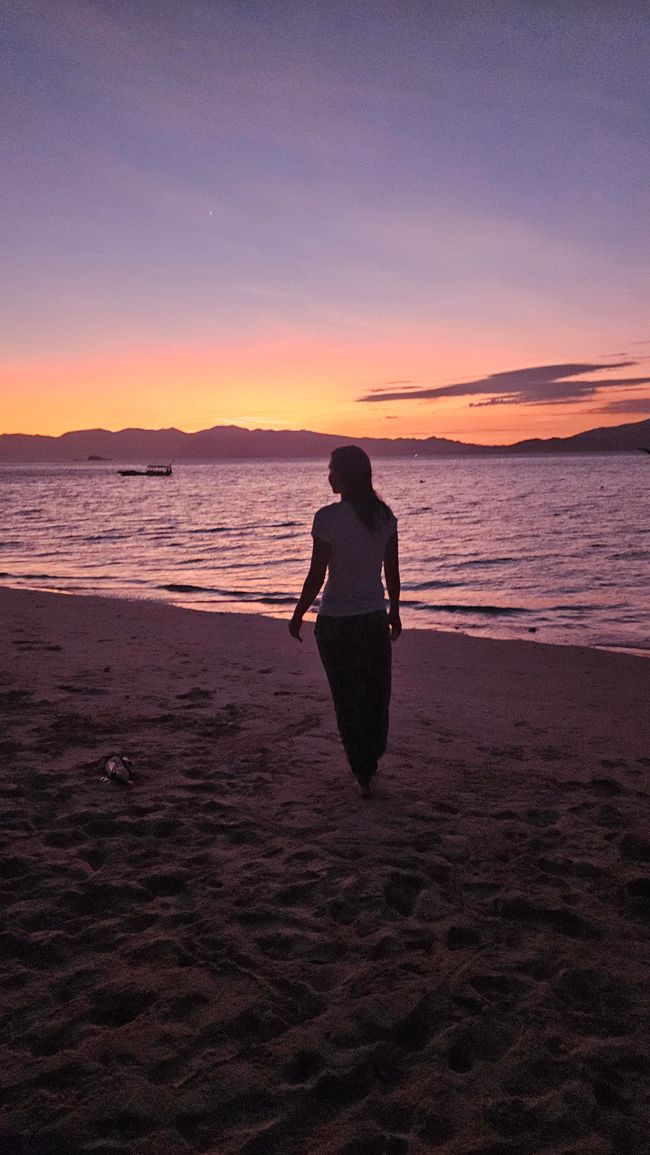 On the Marcopolo Blue from Lombok to Flores