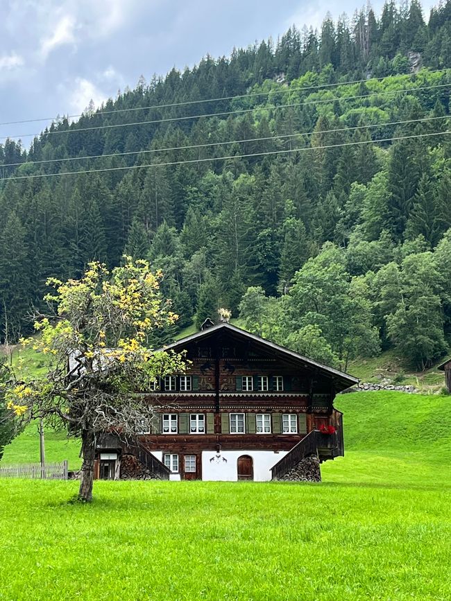 Postkartenidylle im Simmental