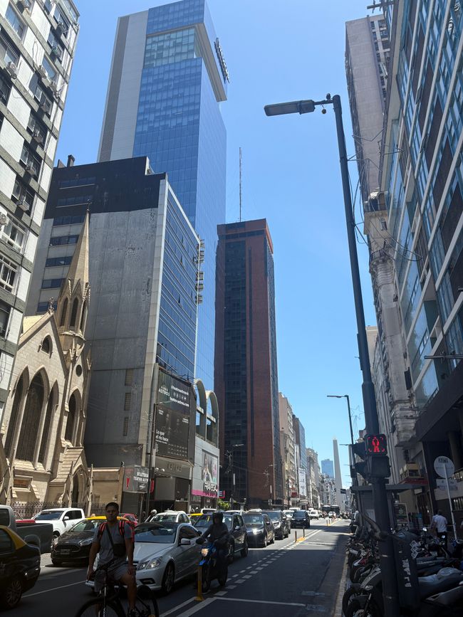 Don`t know why a city needs an obelisk, but there you can see it far away