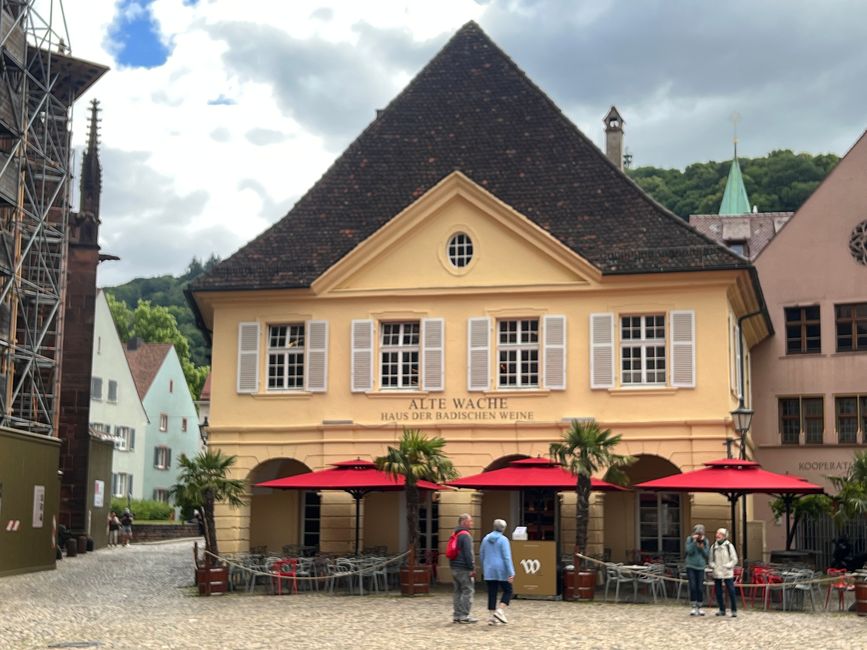 25b Spaziergang durch Freiburg