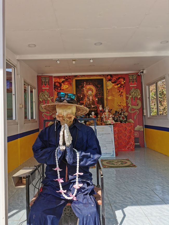 …可能有人祈祷太久了…