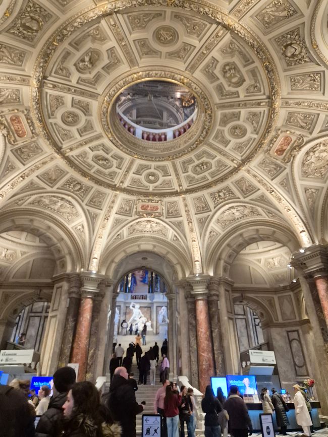 A Fairytale Christmas: Vienna, Budapest, and Bratislava Bus Tour 2025