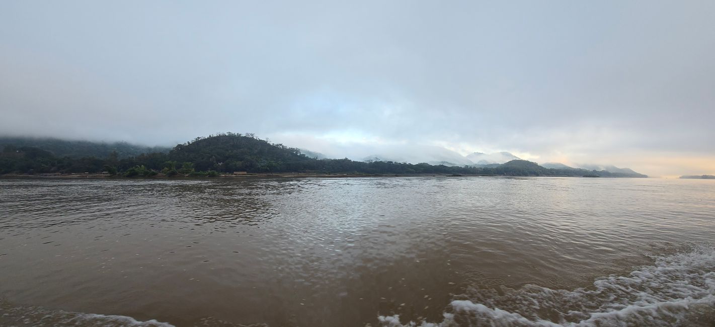 Auf dem Mekong von Luang Prabang nach Ban Houayxay