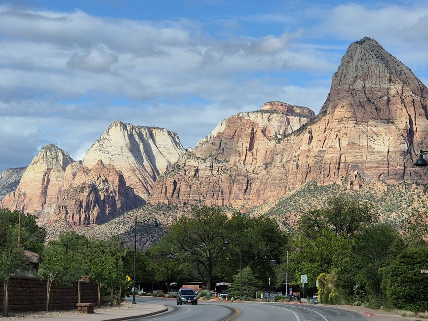 Einfahrt in die Zion NP Region
