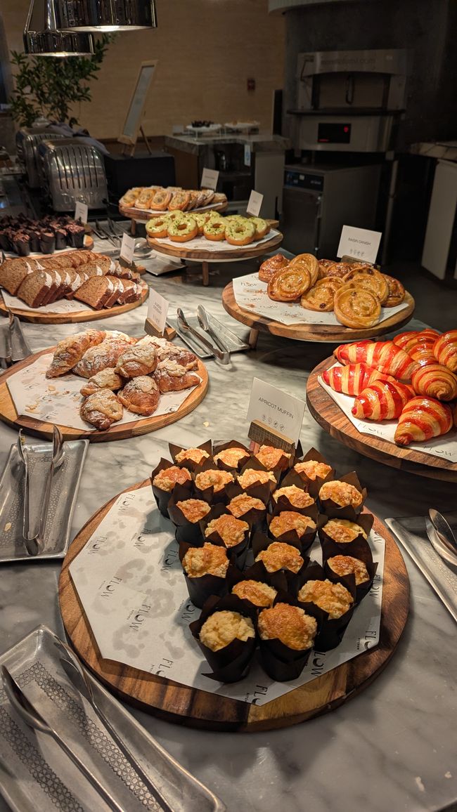 Ein kleiner Teil des Frühstückbufftes im Fairmont the Palm