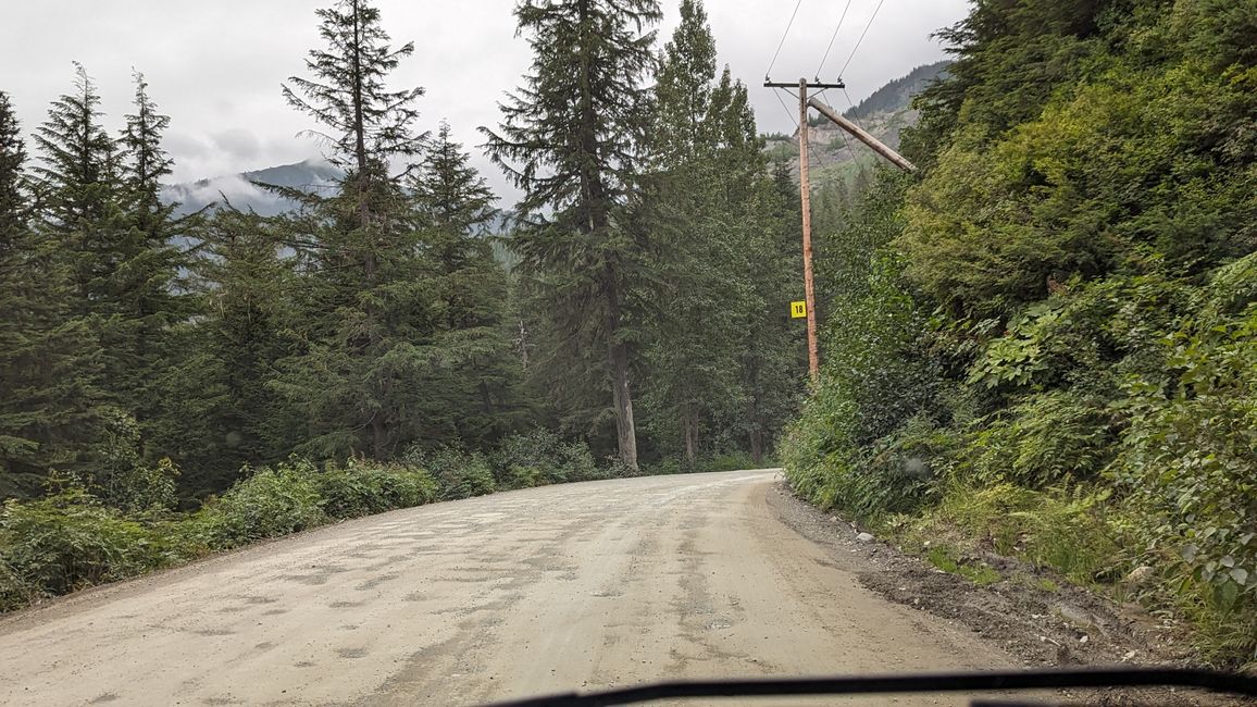 Carretera del Glaciar Salmon