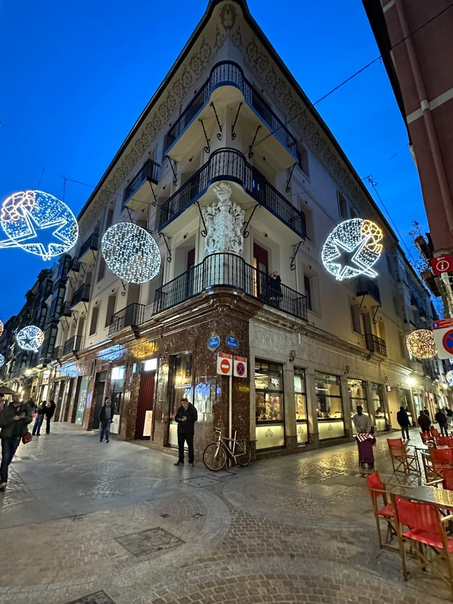 Bilbao, Giorno 2: Arte Moderna, Architettura e Strade Vivaci