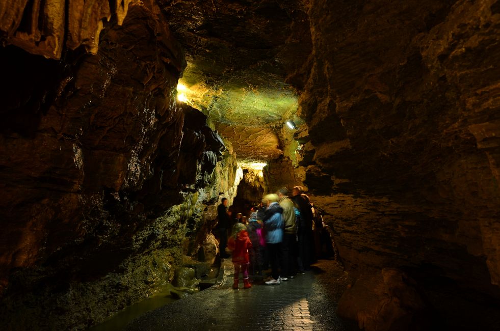 EXPLOSIVE ÜBERRASCHUNG - die Eberstadter Tropsteinhöhle