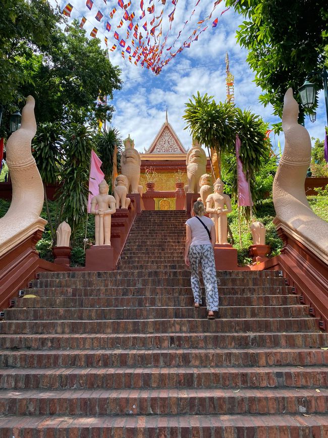Phnom penh - phnom wat