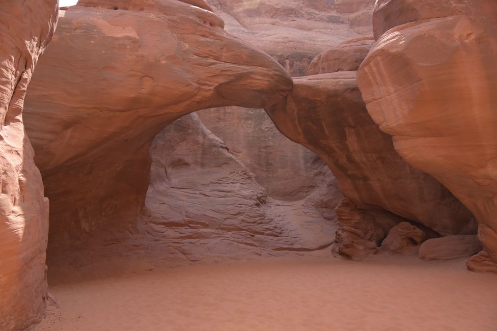 Sand Dune Arch