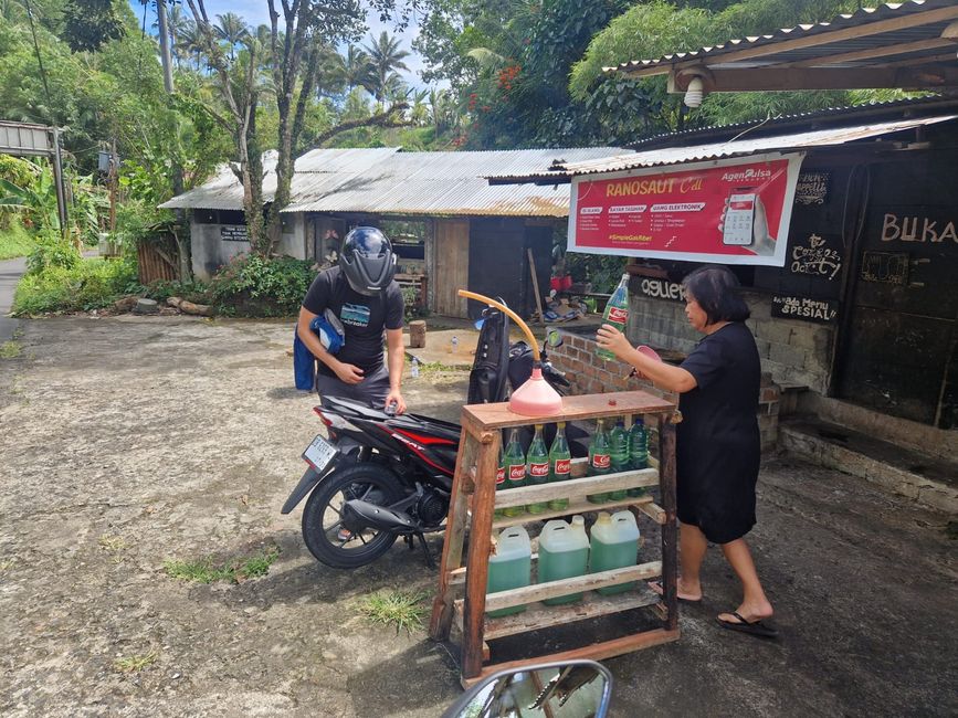 Tag 10 Tomohon in Moped