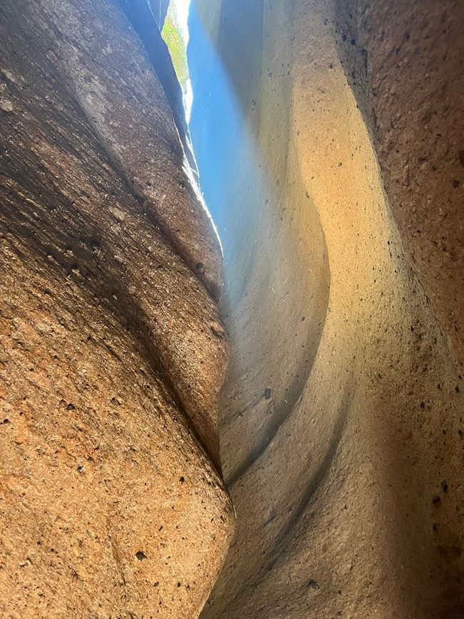 Tag 8
Qorihuilca Canyon und auf dem Markt einkaufen