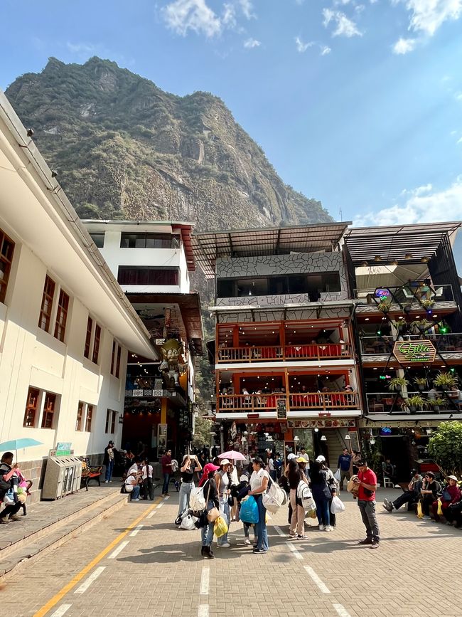 Camino a Aguas Calientes