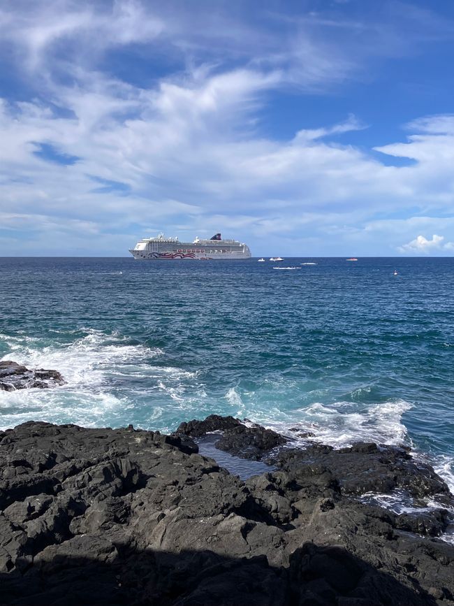 Pride of America cruise ship in Kona bay