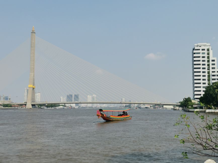 View of Chao Phraya from Phra Arthit Pier