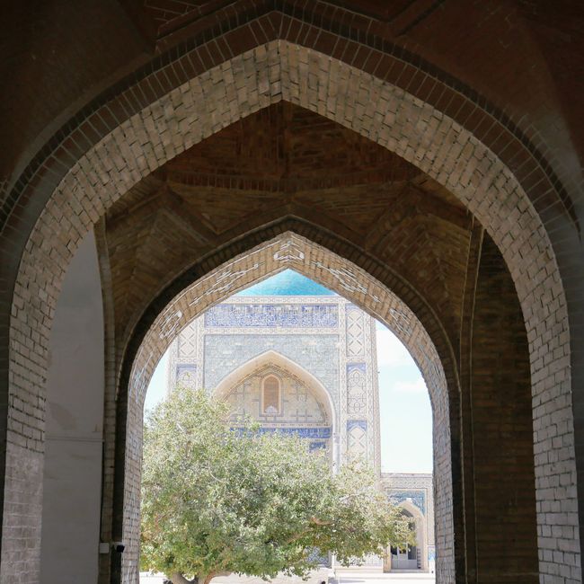 Bukhara – Tre giorni nella città nel deserto lungo la Via della Seta