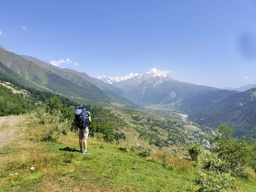 Hiking into the Valley 