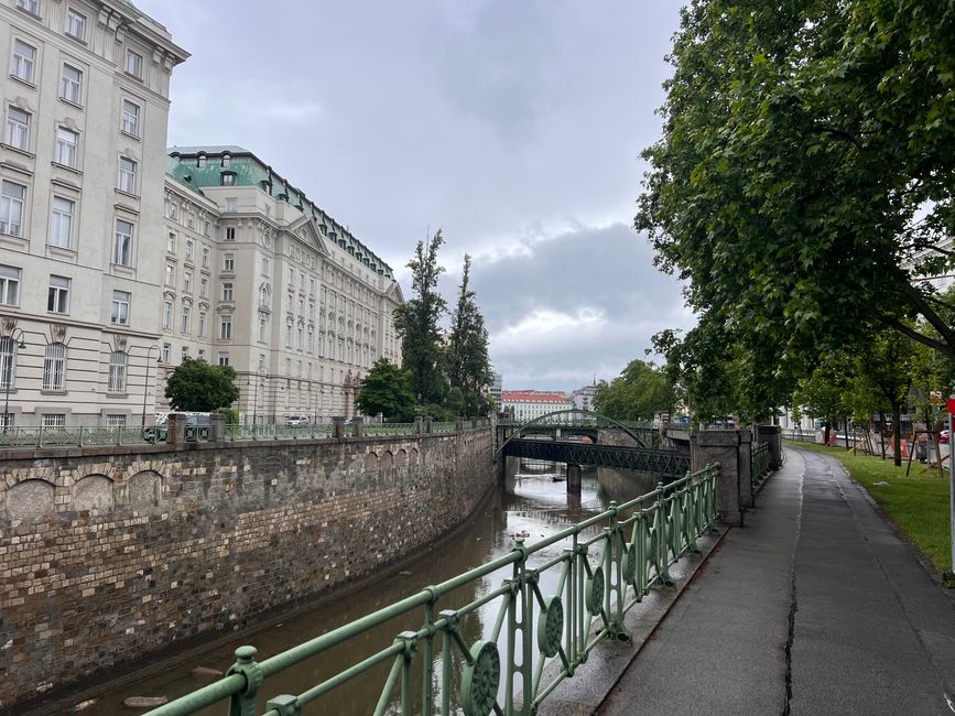 14 nach Krems