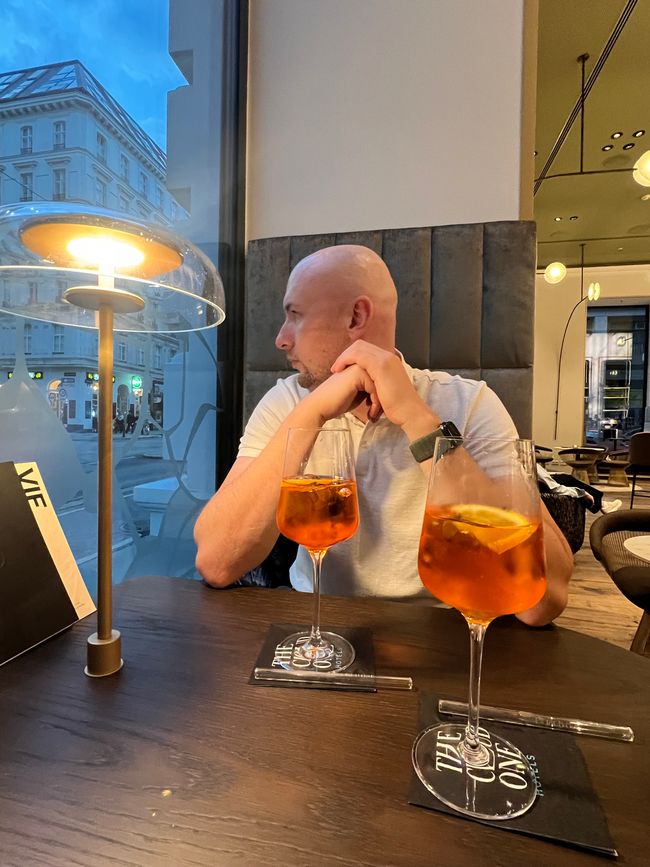 Holy aperoli