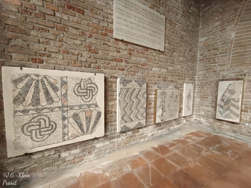 Mosaicos en la Basílica de San Juan Evangelista