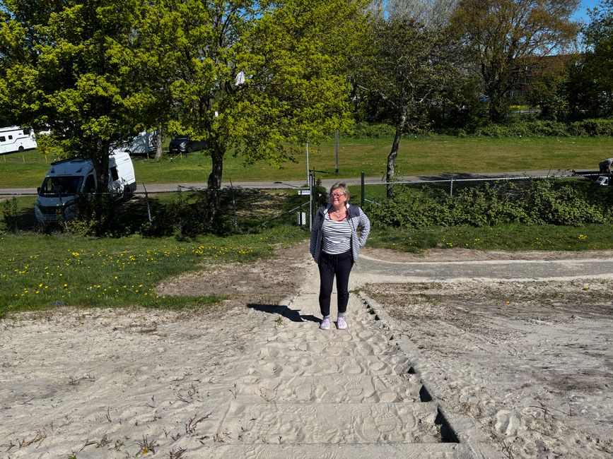 de l'autre côté du dike
