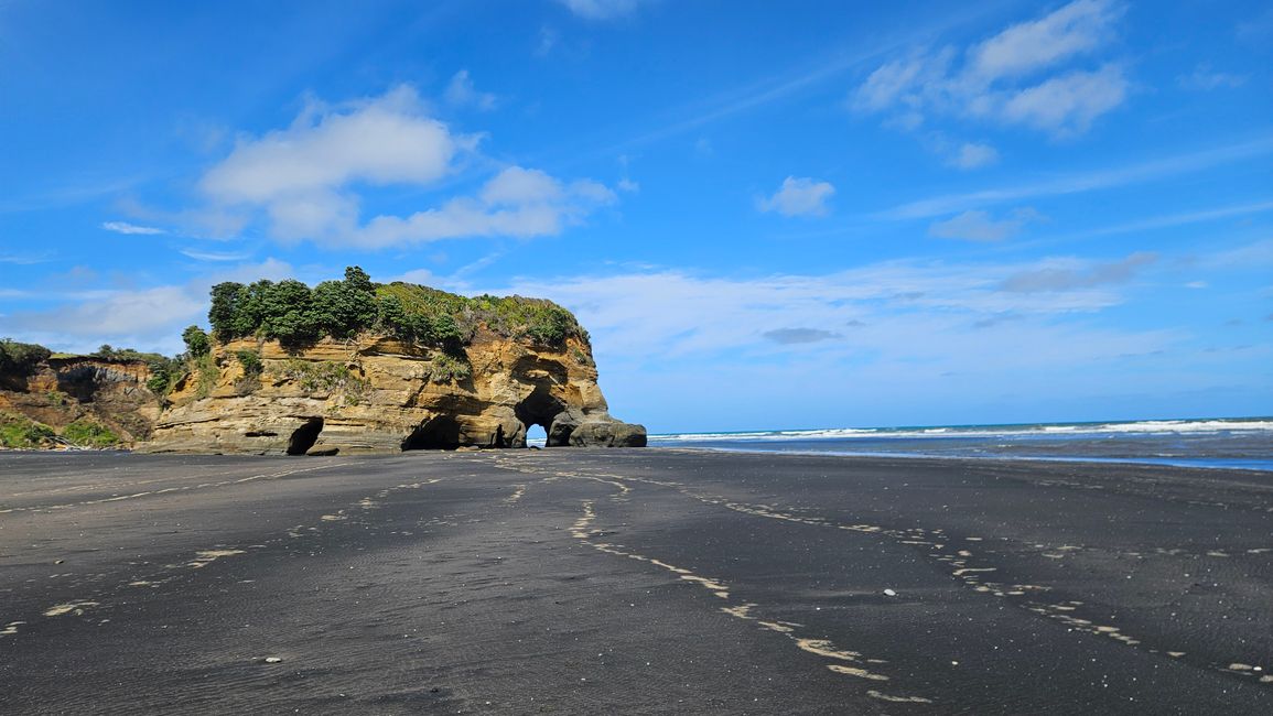 Three Sisters and the Elefant Rock