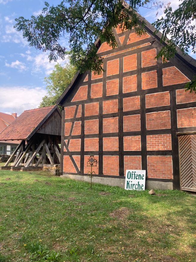 Landregen und Fallada begleiten mich durch die Feldberger Seenlandschaft