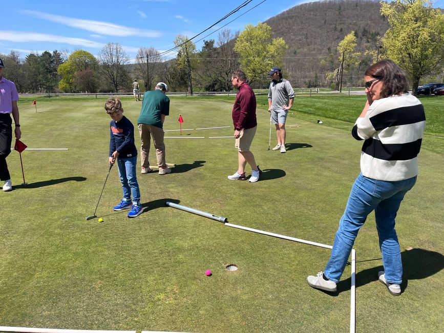 Donnerstag: SUNY Delhi College, Golfspielen und Besuch bei Terry