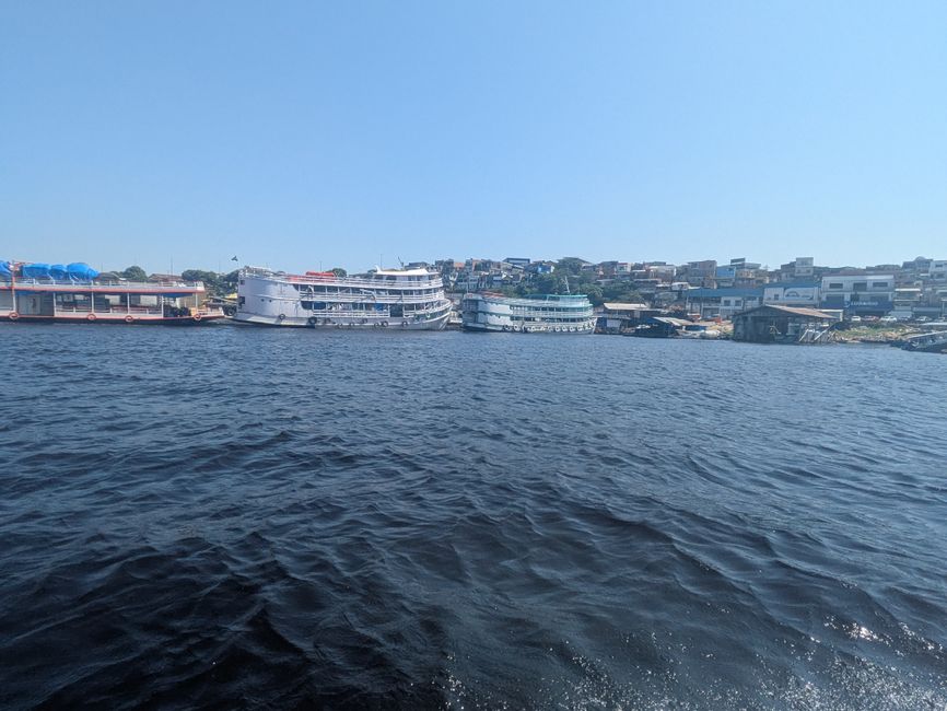 Rio Negro + Rio Solimões gleich  Amazonas
