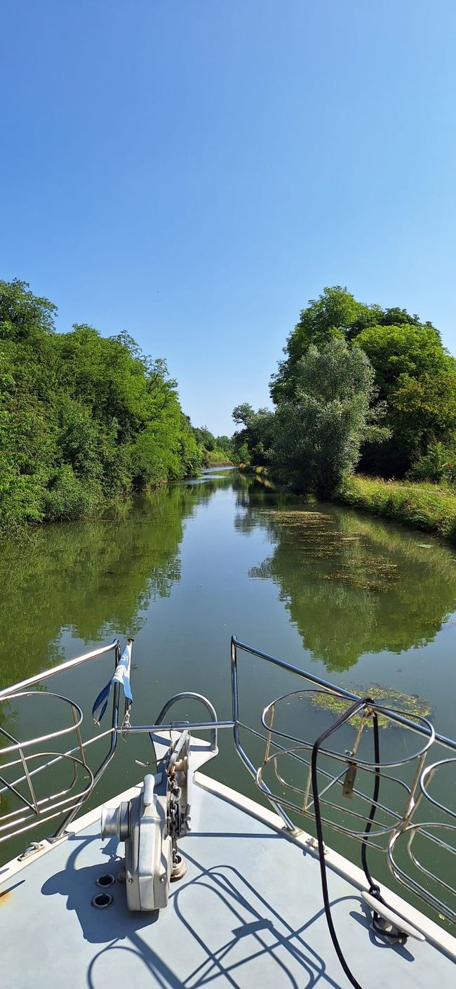 le canal à la Porte de Bourgogne