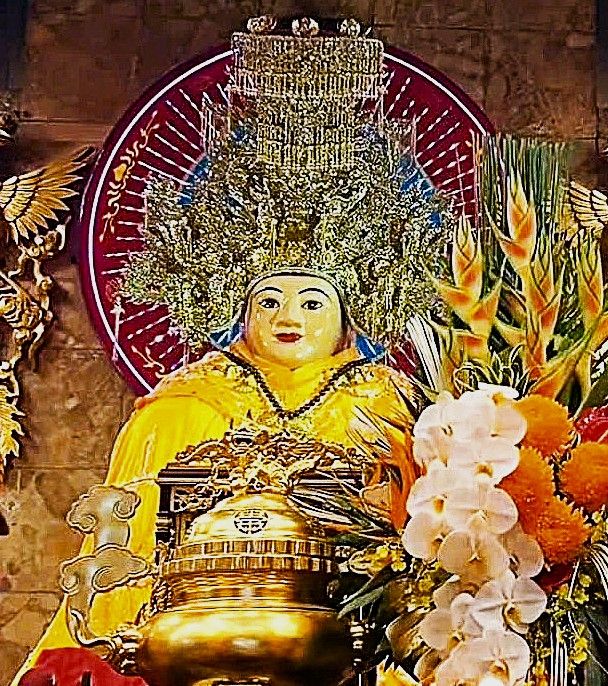Statue der Ba Chua Xu
